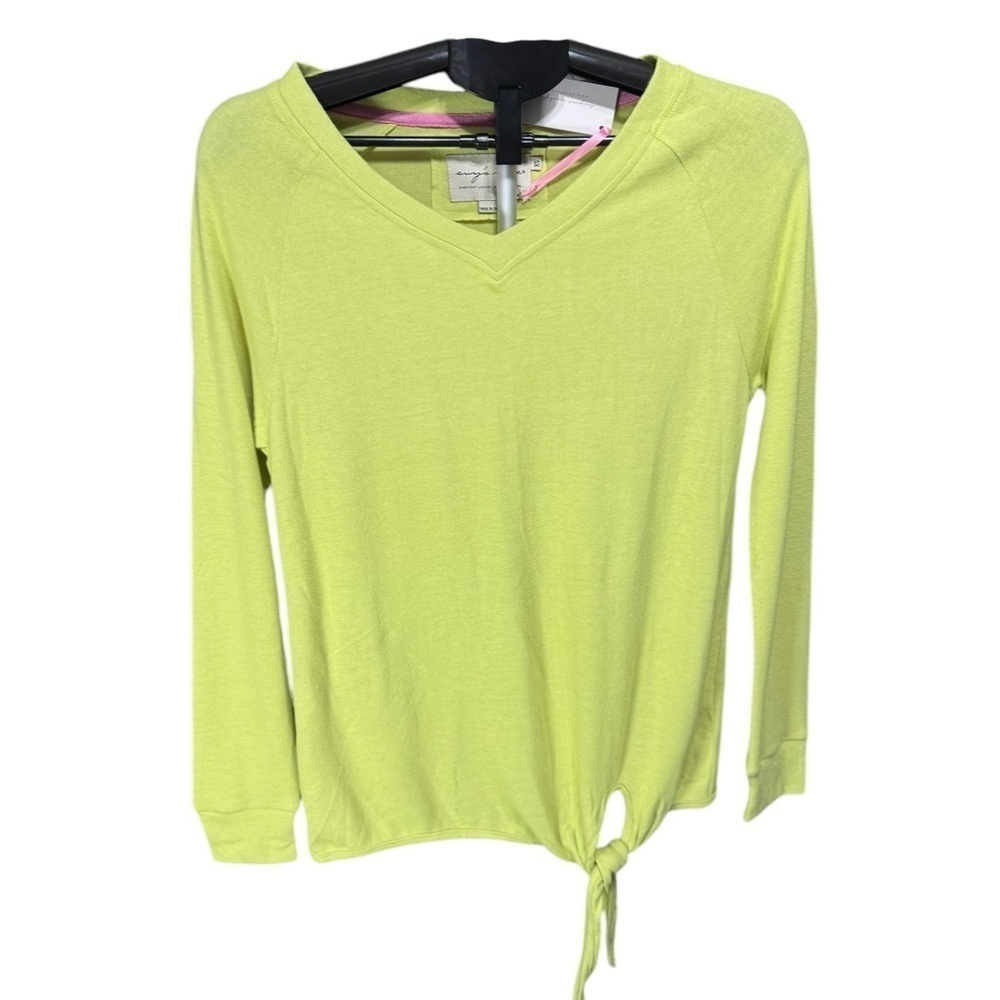Evy’s Tree knotted waist green long sleeve. Xs NWT